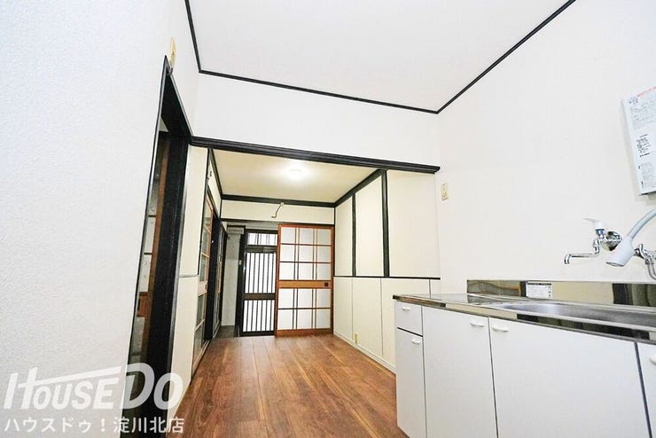 ■■■ 本日内覧可能です ■■■
2025年10月リフォーム済!
居住用はもちろん、収益・民泊等多用途な物件です◎