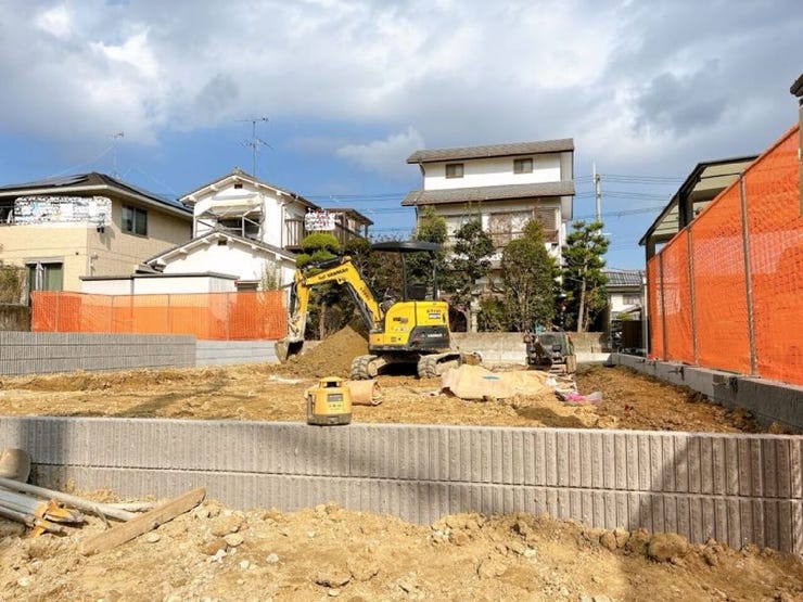 付近には緑や山など多く、豊かな自然の風景を望んでいただけます◎