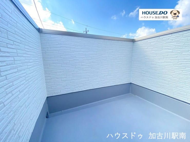 2階・4.3帖のお部屋の陽当たり良好のバルコニーです♪