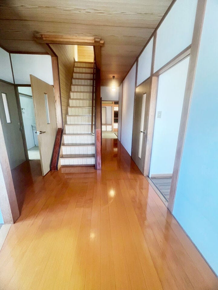 【駐車場2台分】八幡西区東折尾町5DK中古戸建♪即引き渡し可♪則松小学校・則松中学校♪