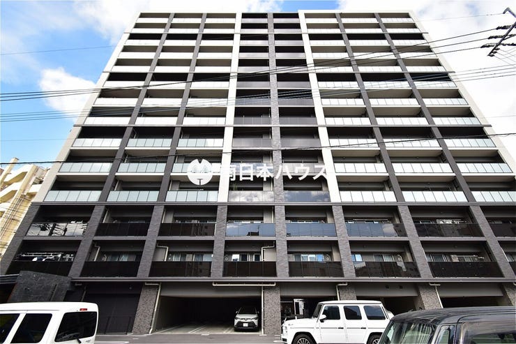 【オーヴィジョン天文館センターテラス】
買い物交通に便利な立地です!小中学校も徒歩10分圏内!