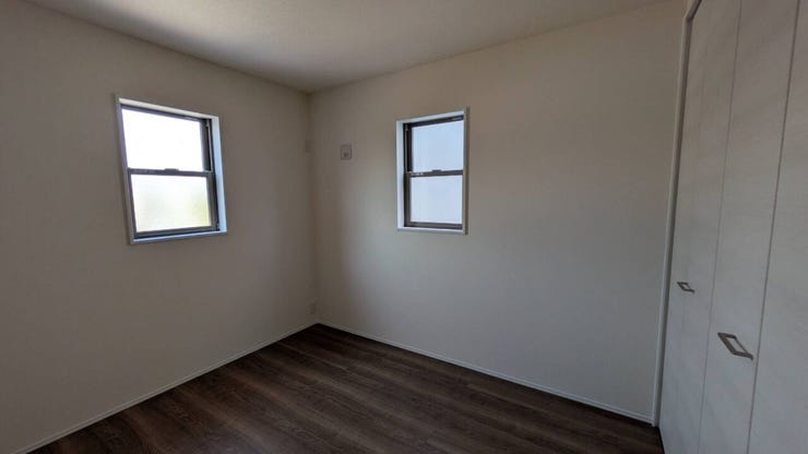 ◇2面採光で明るい洋室。全室、クローゼット付き