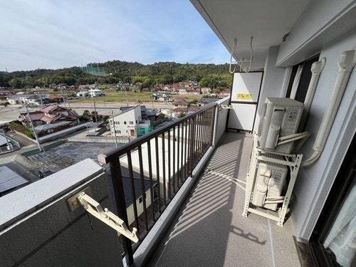 最上階、7階。近くに高い建物が少ないので、自然豊かな景気を楽しんで頂けます。