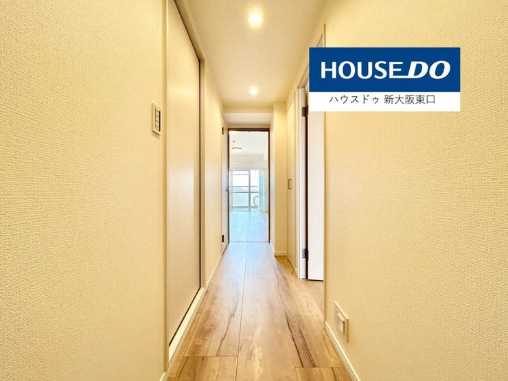 玄関からの廊下です。