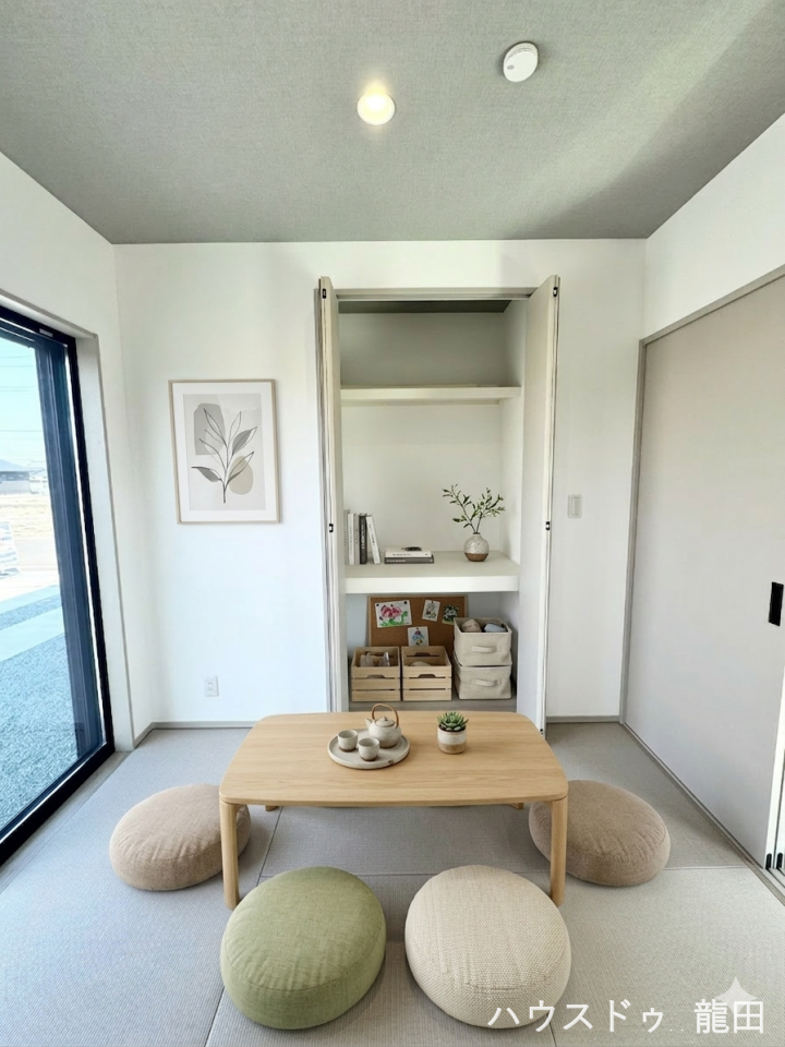 ■□■和室■□■
和のある空間もいいですね。
※家具を入れたイメージ写真です