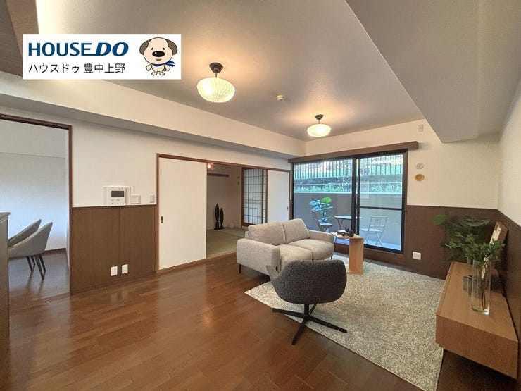 【リビング】
家族団らんを楽しめる約15.8帖のLDKです!