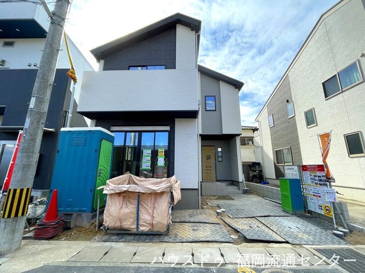 【外観写真】
建築中現在写真