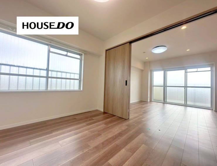 角部屋なので窓が沢山有り、自然光が入ってきます♪