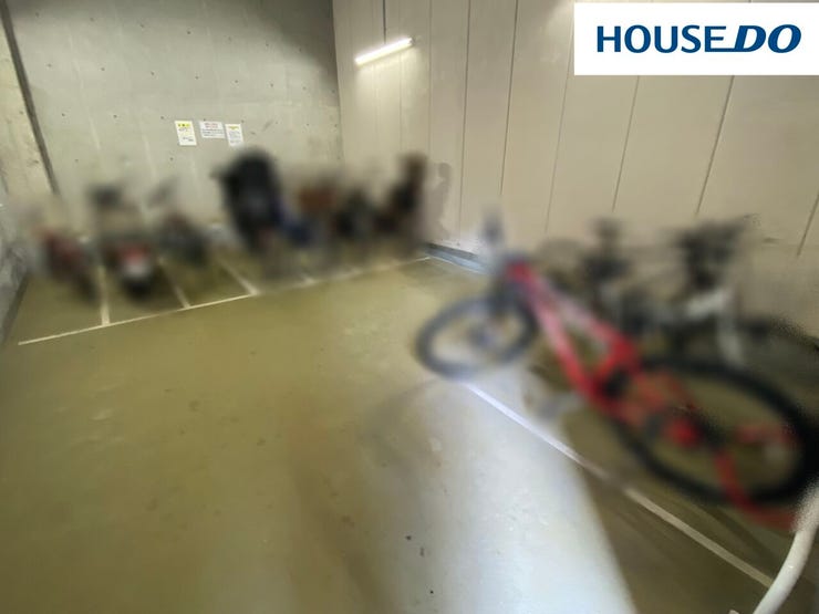 バイク置場(月額500円~2000円)♪屋内なので悪天候でも安心☆屋内駐輪場のところにあります☆空き要確認。料金は変更する場合がございます。