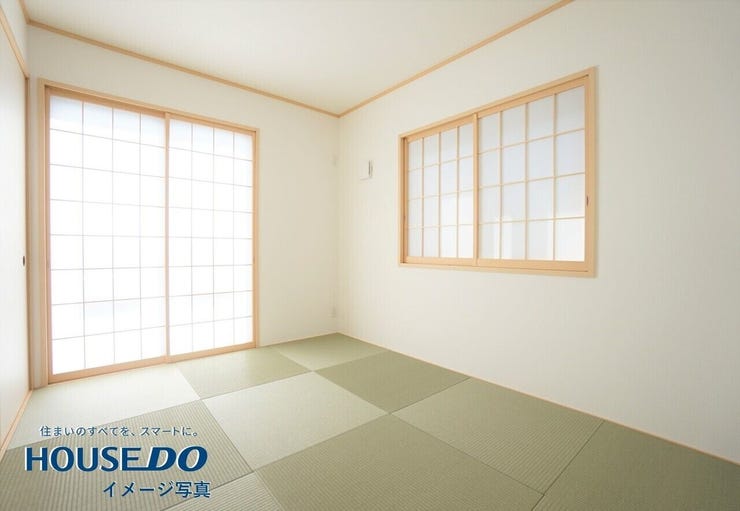 1階には約4.5帖の洋風和室がございます。すぐに横になれる和室は、みんながほっと一息つける空間です♪