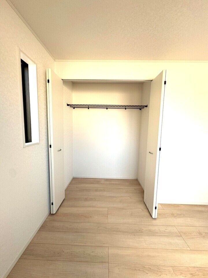 各洋室にしっかり収納スペースを確保。衣類や小物もすっきり片付き、部屋が散らかりません。