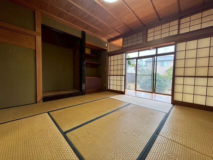 畳の調湿効果と柔らかさにより快適に過ごせますね。