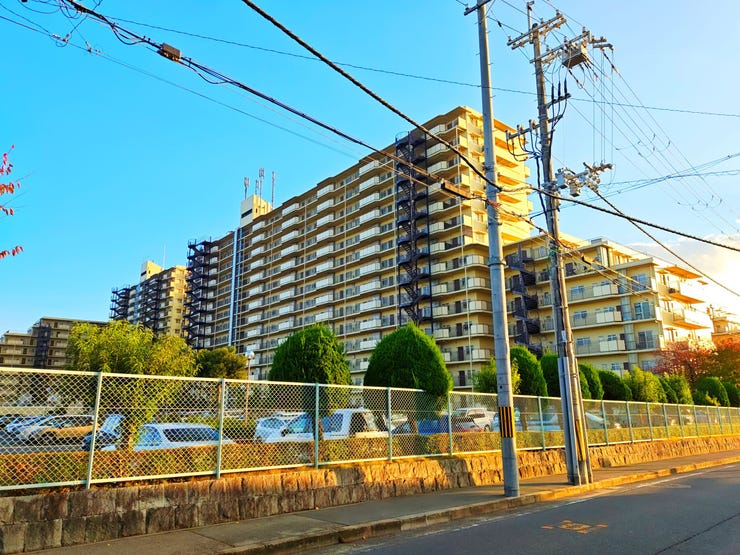 【外観】
落ち着いた街並みに馴染むシンプルな外観♪帰るたびに安心を感じられる、清潔感のある佇まいです♪
(撮影日:2025-11-17)