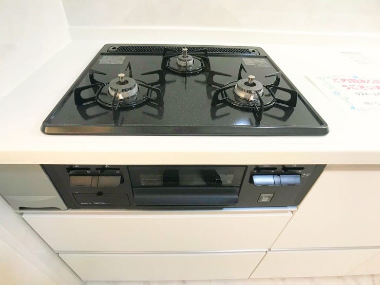 作業しやすいレイアウトと豊富な収納で、使い勝手の良さが際立つキッチンです。
(撮影日:2025-11-17)