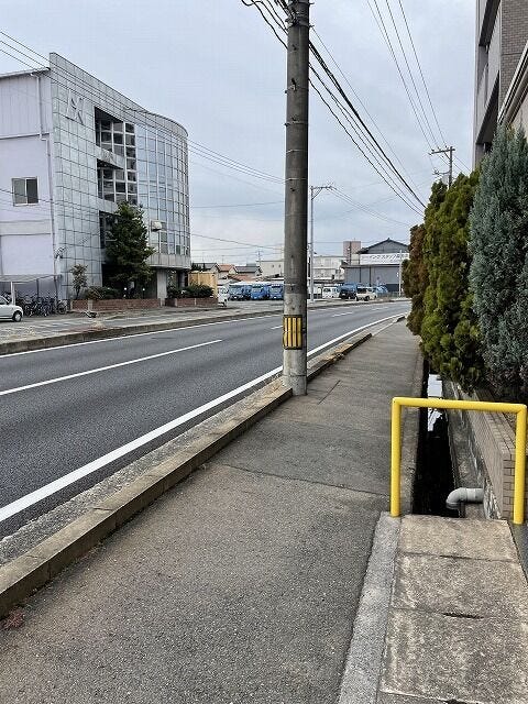 ファミリーに適した設備・間取りLDK15畳以上のゆとりある3LDKなど、家族で使いやすい構成です。対面式キッチンや浴室乾燥機、全居室収納(ウォークインクローゼット含む)といった充実した室内設備も魅力