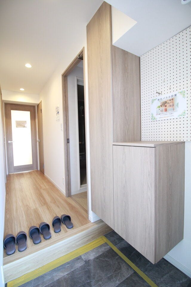 広々玄関は第一印象グッド!ゆとりのある空間は心も豊かにしてくれます。