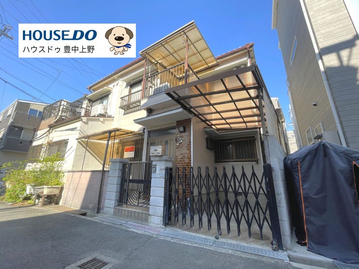 【外観】
阪急宝塚線「三国駅」まで徒歩15分、「庄内駅」まで徒歩17分の立地です。和室が4部屋あるため、落ち着いた雰囲気が感じられます。