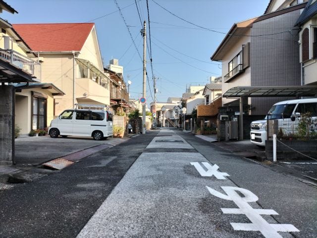 北側道路 西から東方向