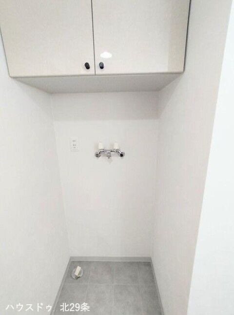 洗濯機置き場:収納があり使いやすい