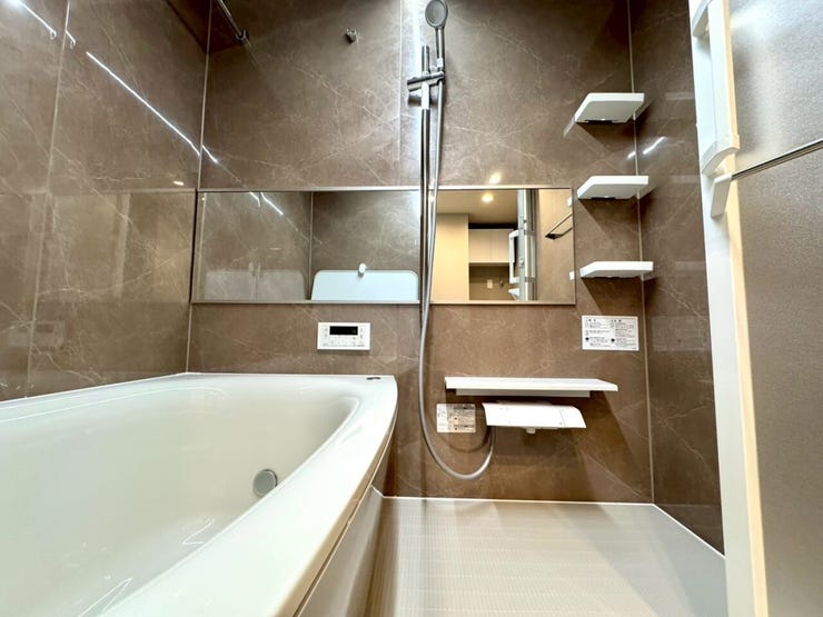 【Bathroom】リラックスできる空間で、一日の疲れを癒し、心身共にリフレッシュできます。