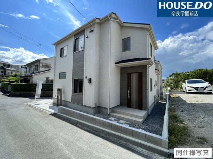 【外観】
掲載の外観・内観・設備写真は同仕様写真となります