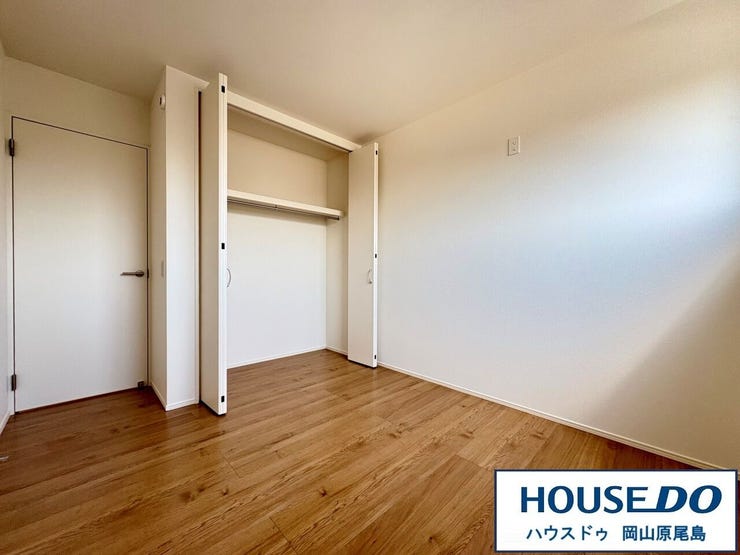 各居室の収納スペースに使わない荷物をしっかりと仕舞えるので、住空間を有効に活用する事ができます。
※同施工会社の物件イメージ写真です。