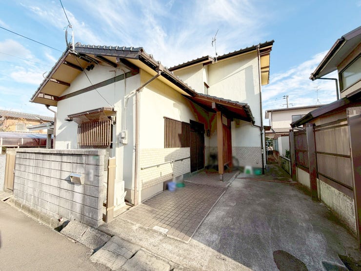 【外観】
小倉南区下貫 中古戸建て 平屋建て♪平坦地♪ウエルシアプラスまで徒歩約6分♪土地面積約42坪♪