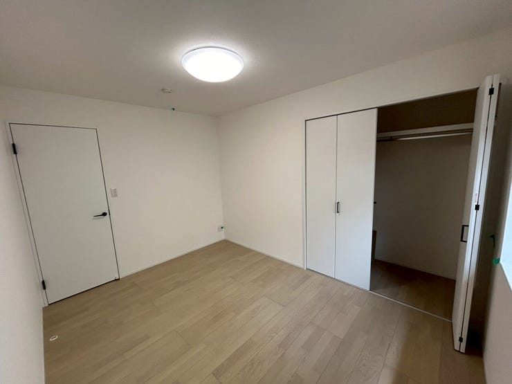 収納力の高い洋室が3部屋!