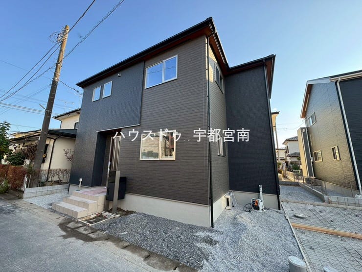 【外観】
完成が近づいてきています♪