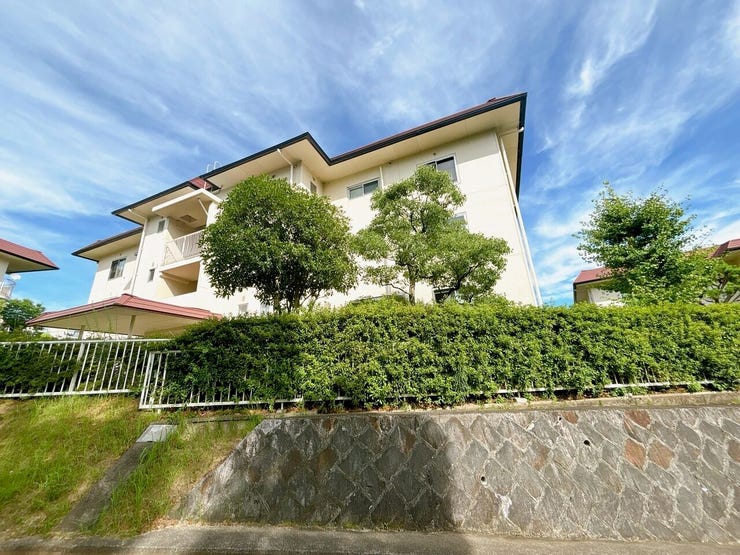 付近には緑や山など多く、豊かな自然の風景を望んでいただけます◎