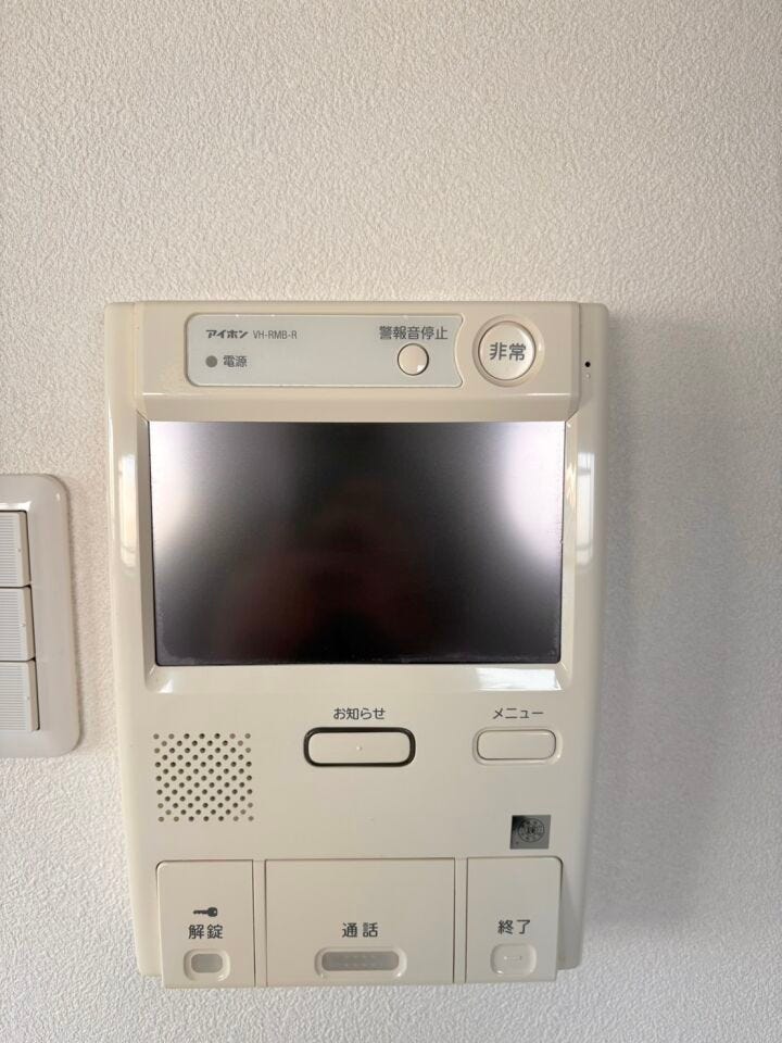 安心のモニターインターホン♪