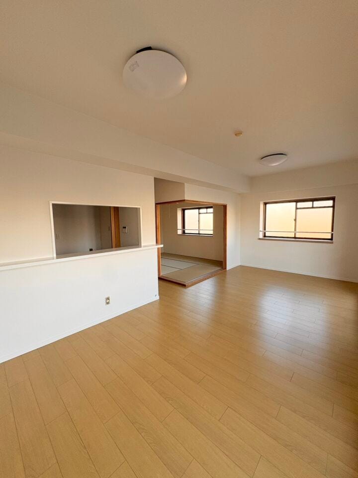 明るく開放的なリビングとなっております!