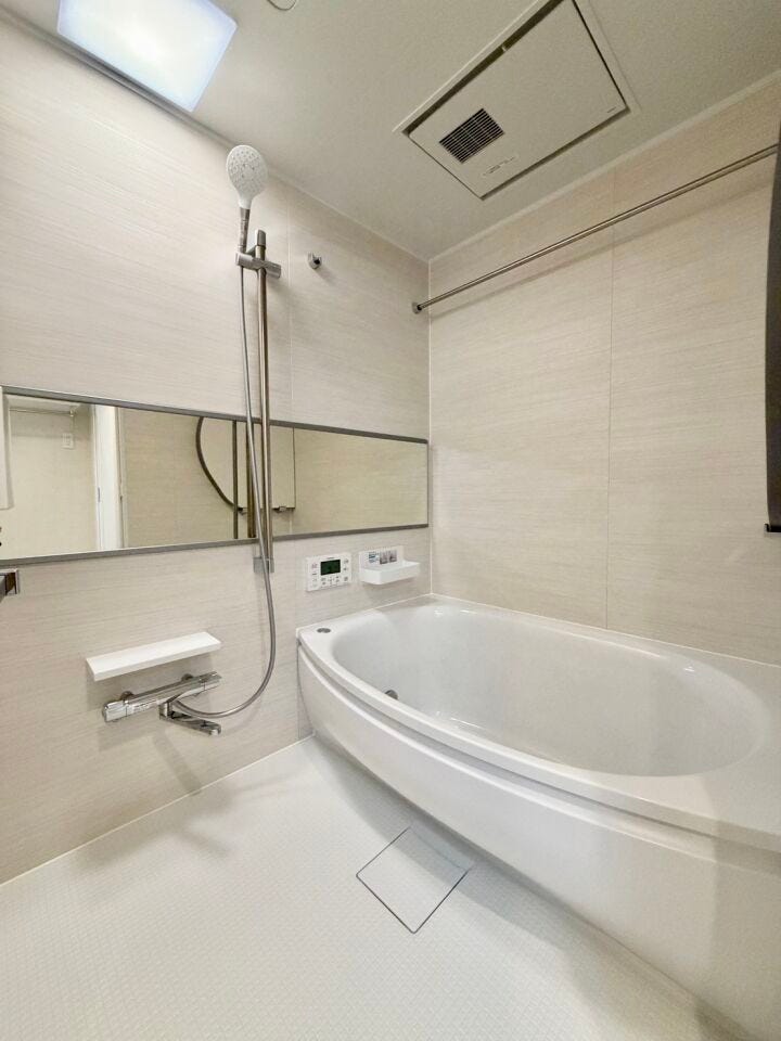 清潔感あふれる浴室は、疲れた体をゆったりと癒してくれます♪