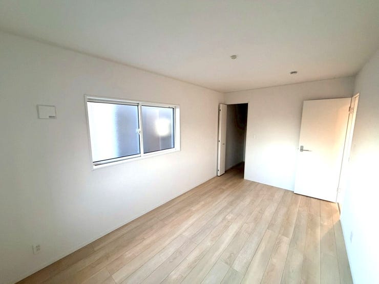 家庭内であふれがちな季節物やストック品をまとめて収納するスペースにもできます!