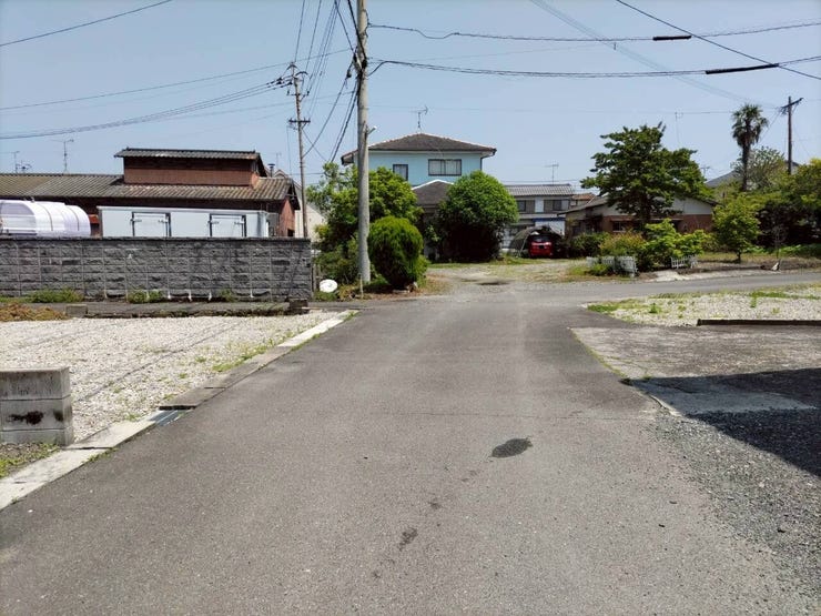 前面道路(東向き)