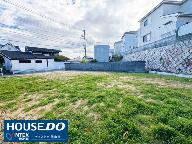 【解体費用不要!初期費用を抑えられます】
すでに更地の状態なので、古い建物の解体費用がかかりません!
浮いた費用をこだわりの内装や設備に回せますね◎