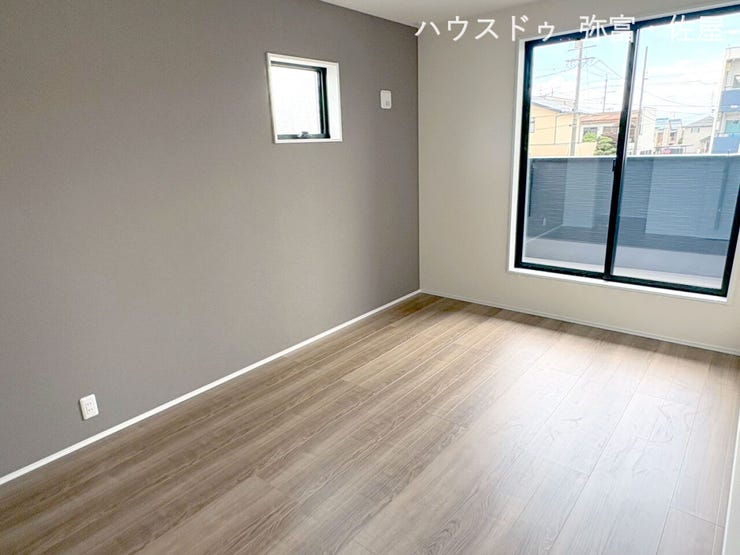 アクセントクロスを採用した約6.7帖の主寝室!