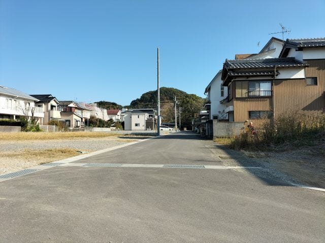 南側道路 西から東方向