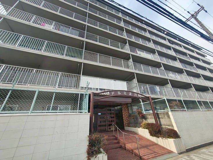 川沿いで入りやすい入り口です