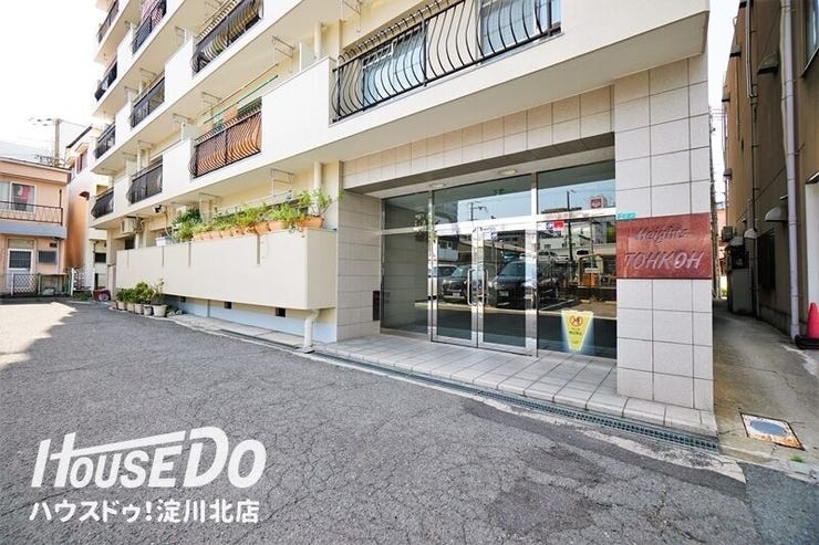 ■■本日内覧可能■■
阪急宝塚線「三国」駅まで徒歩8分!新大阪駅まで車で6分!
全面リフォーム歴あり(全室クロス・フローリング貼替
・水廻りすべて新調(キッチン・洗面・浴室・トイレ)エアコン設置