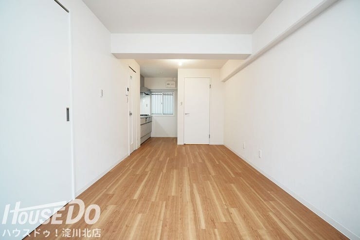 ■■本日内覧可能■■
阪急宝塚線「三国」駅まで徒歩8分!新大阪駅まで車で6分!
全面リフォーム歴あり(全室クロス・フローリング貼替
・水廻りすべて新調(キッチン・洗面・浴室・トイレ)エアコン設置