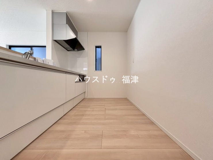 キッチンスペースも広いので、
お子様やパートナーと一緒にお料理が作れます♪
《糟屋郡新宮町緑ケ浜2丁目 新築戸建》