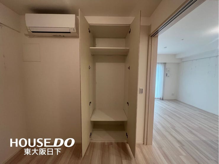 収納:収納場所に困りがちな季節もののお洋服も、収納しやすいです!