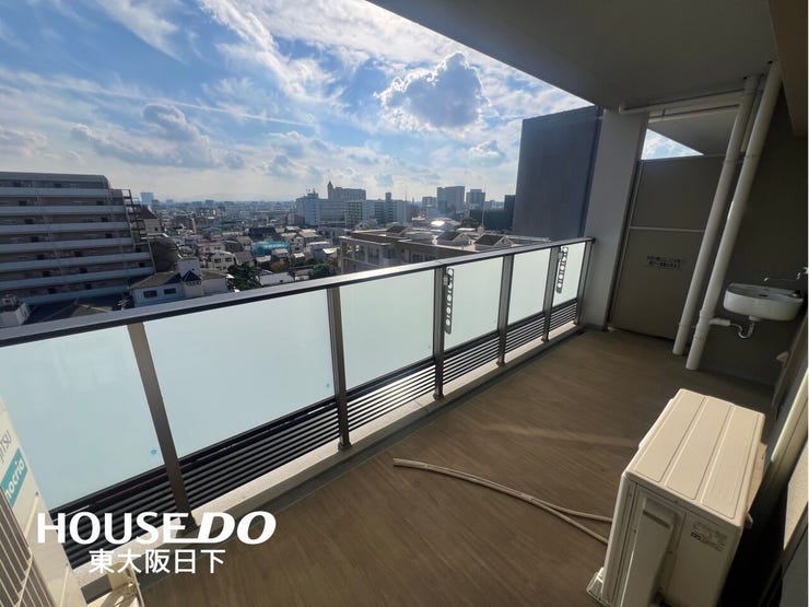 バルコニー:明るくワイドなバルコニー洗濯物が良く乾きそうですね♪