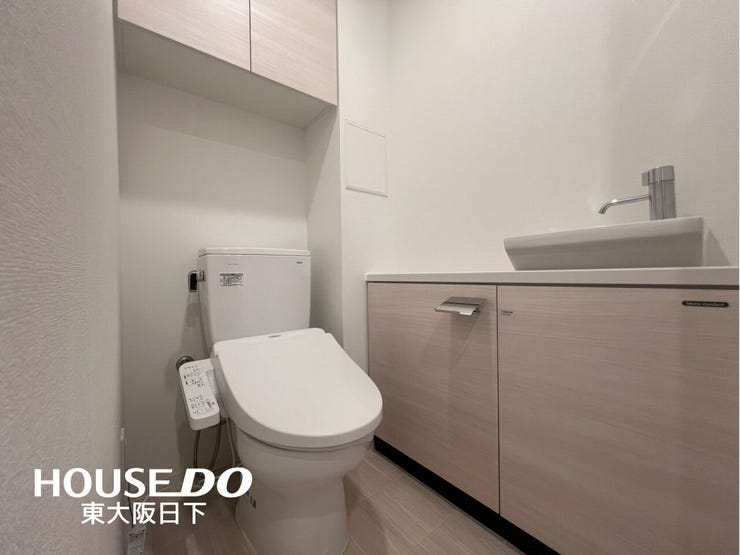 トイレ:温水洗浄便座付き、手洗い器一体型です♪