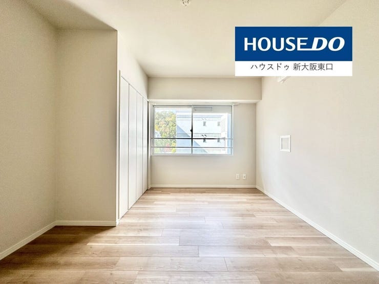 すべてのお部屋のフローリングとクロスが張り替えられています。