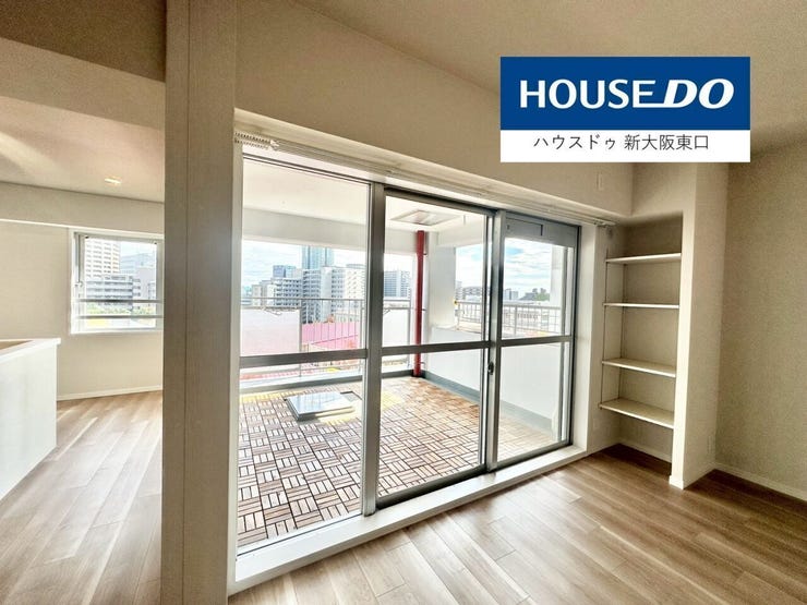 窓は3面でどのお部屋にもたっぷり光が差し込みます。