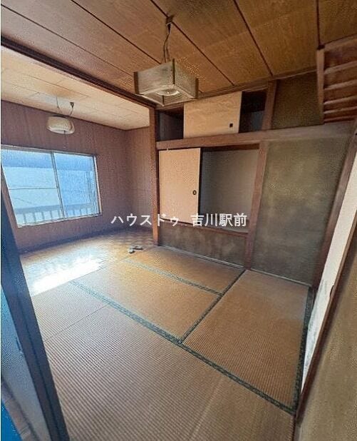 収納付きで陽当たり良好の和室です!