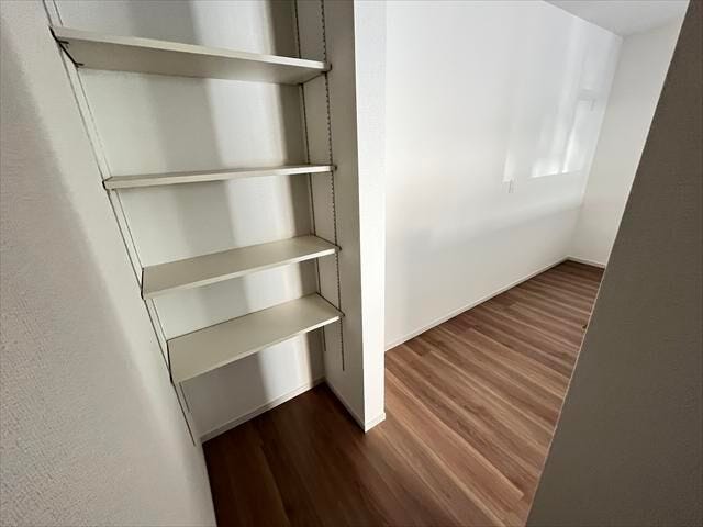 ◆パントリー◆可動棚付き。食品や生活用品のストックもスマートに保管しておくことが出来ます。