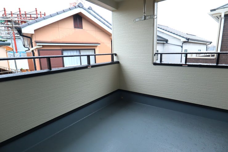 ◇インナーバルコニー◇ 同仕様
急な雨も安心のインナーバルコニー♪外からお洗濯物が見えにくくプライバシーも守れますね♪